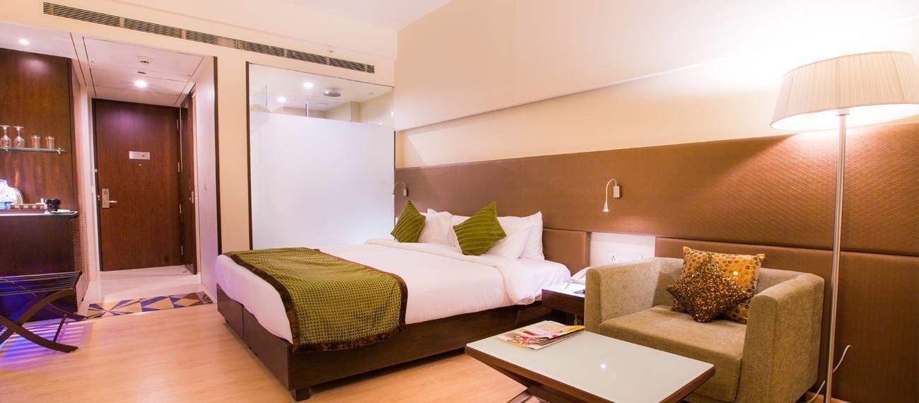 Regenta Central Grand Exotica Pimpri-Chinchwad Exteriör bild